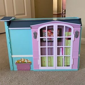 Barbie House - folds up to be compact for storage